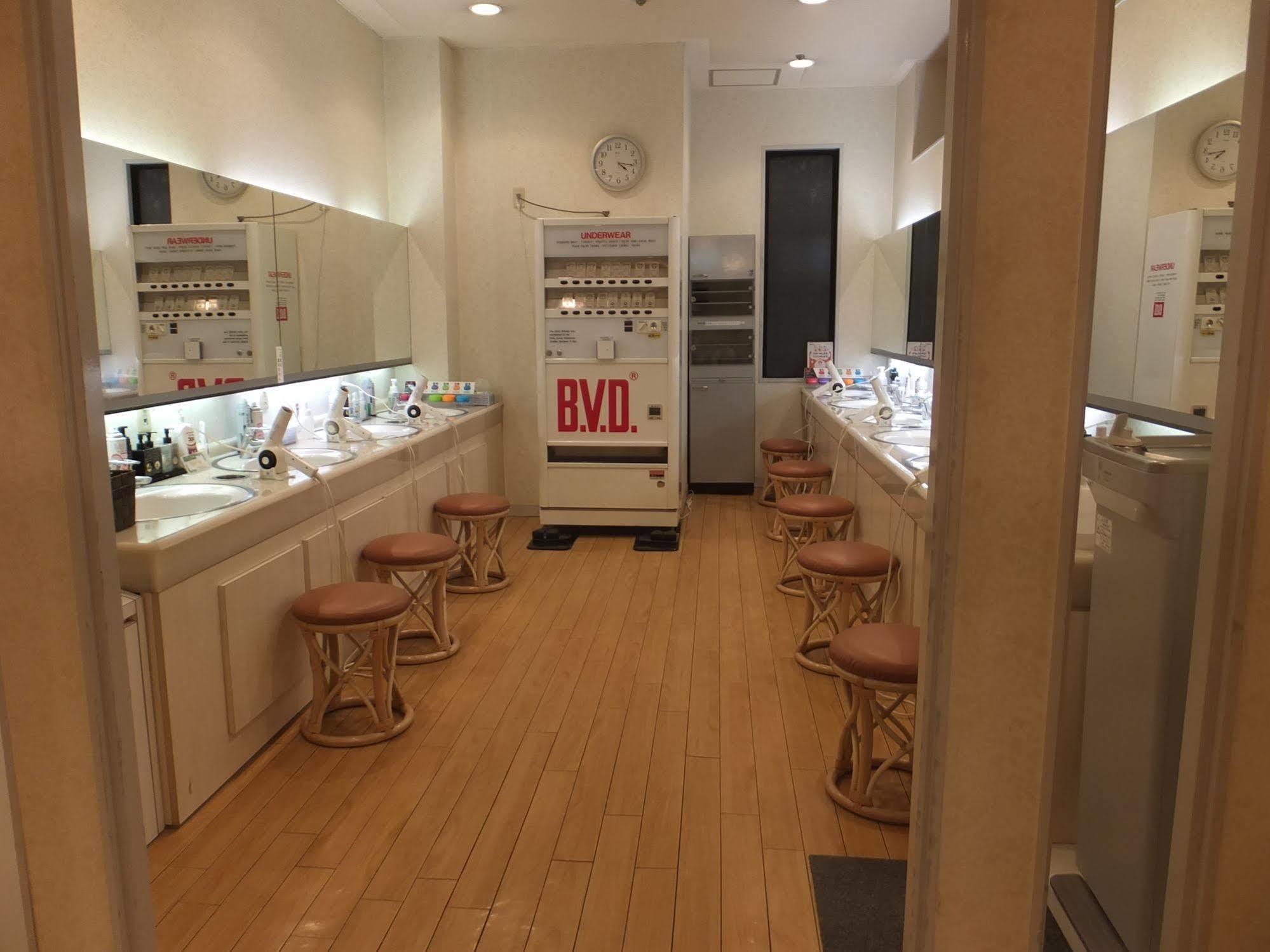 ホテル Wellbe Sakae 名古屋市 エクステリア 写真